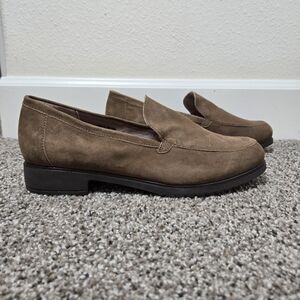 Munro Giselle Suede Loafers Women's 10 Wide Taupe Slip On